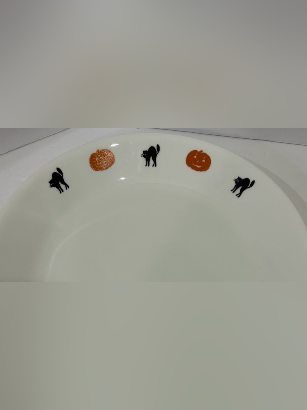 Rare Corelle “Cats & Bats” Halloween Platter, 8.5” Bowl and Small Snack Bowl - Picture 6 of 13